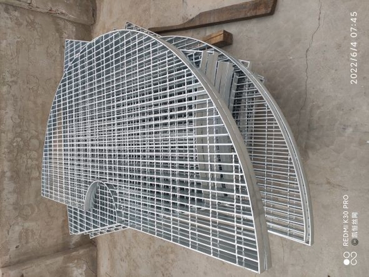 La reja de acero formada especial de plata del metal modificó para requisitos particulares