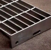 Inmersión caliente de acero de las pisadas de escalera de la rejilla de Q235 T4 que galvaniza