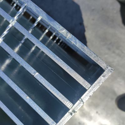 La presión soldó con autógena la inmersión caliente de la reja de acero del metal del carbono Q235 galvanizada