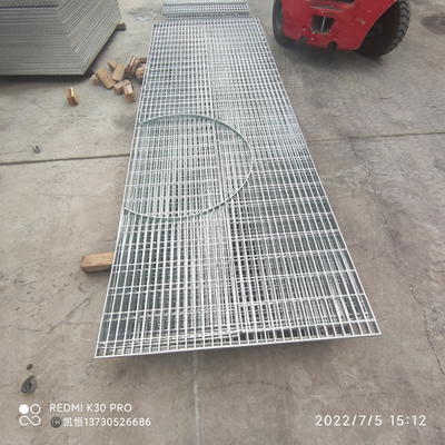 La inmersión caliente modificada para requisitos particulares galvanizó la reja de acero para la calzada 12&quot; X 24&quot; X 1,5&quot;