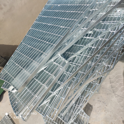 Alta placa de rejilla galvanizada plana del metal que lleva para la plataforma de la central eléctrica