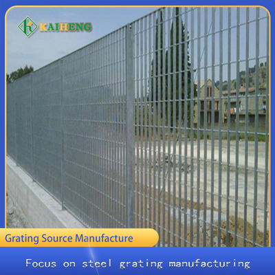 Rociadura al aire libre ferroviaria del plástico de Mesh Metal Grate Fencing With del alambre de 1 pulgada del camino