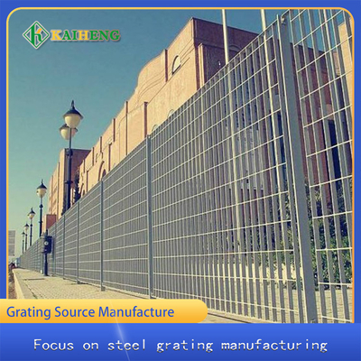 La inmersión caliente de acero Q235 de carbono galvanizó a Mesh Fencing Grid Customized soldado con autógena