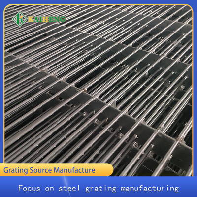 Construcción de acero de For Animal Cage de la cerca de la reja del piso de la rejilla del metal del OEM